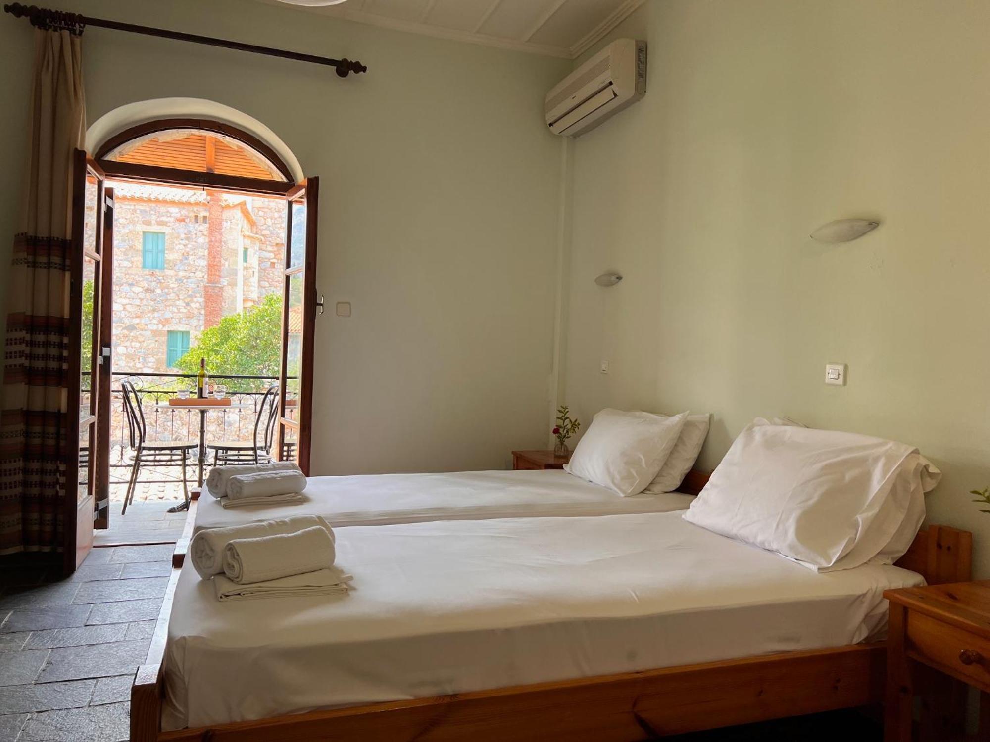 Apartamento Kastro Aggeliki Kardamyli Exterior foto