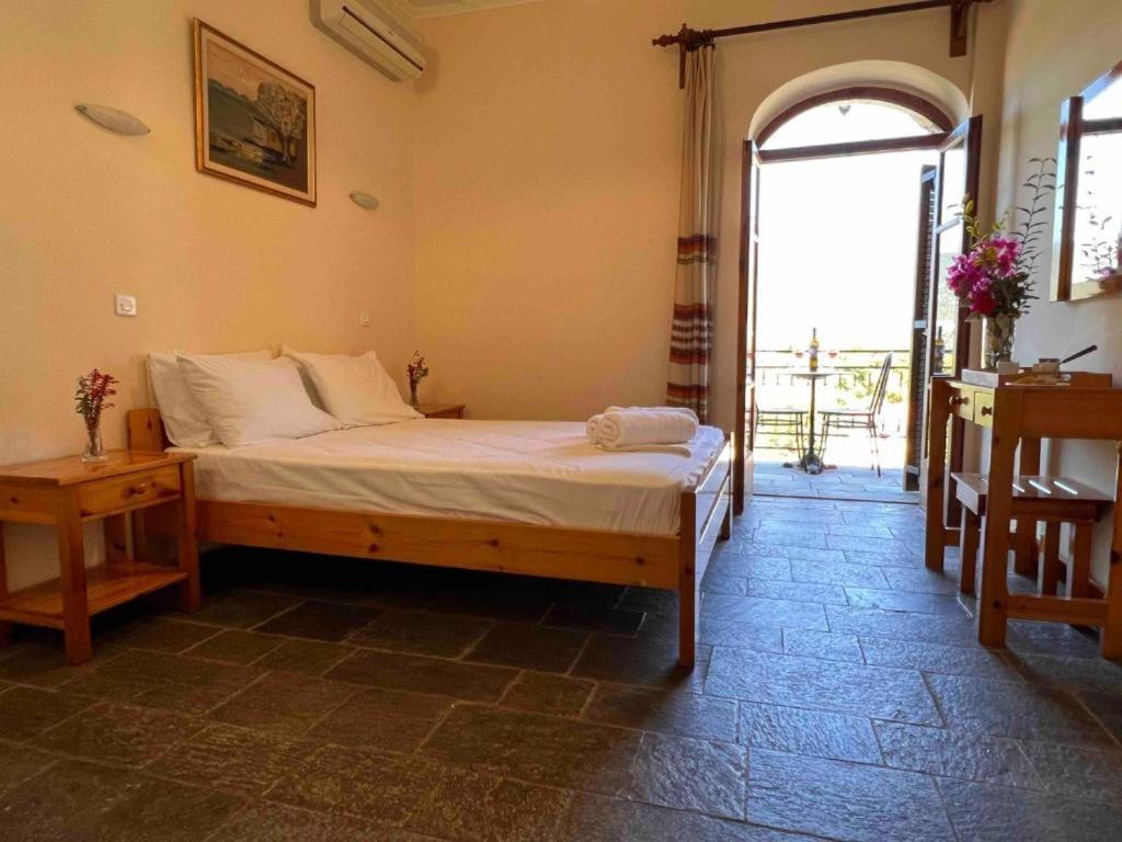 Apartamento Kastro Aggeliki Kardamyli Exterior foto